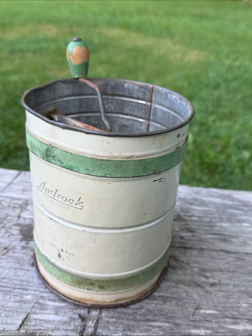 Vintage Androck Cream and Green Crank Sifter Wood Handle 3 Tier  Made in Canada